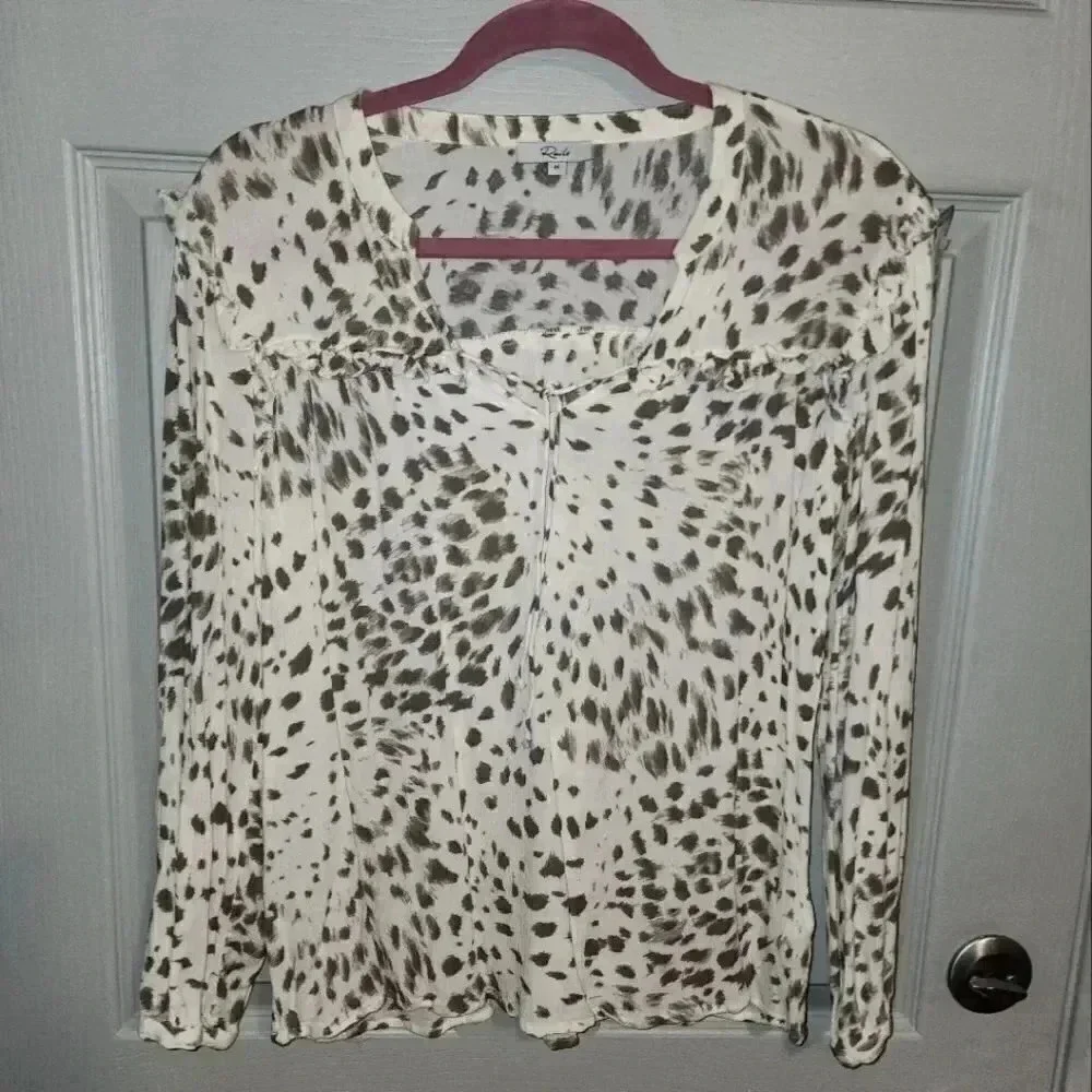 Rails Lydia Puma Animal Print Long Sleeve Lightweight Top Blouse M